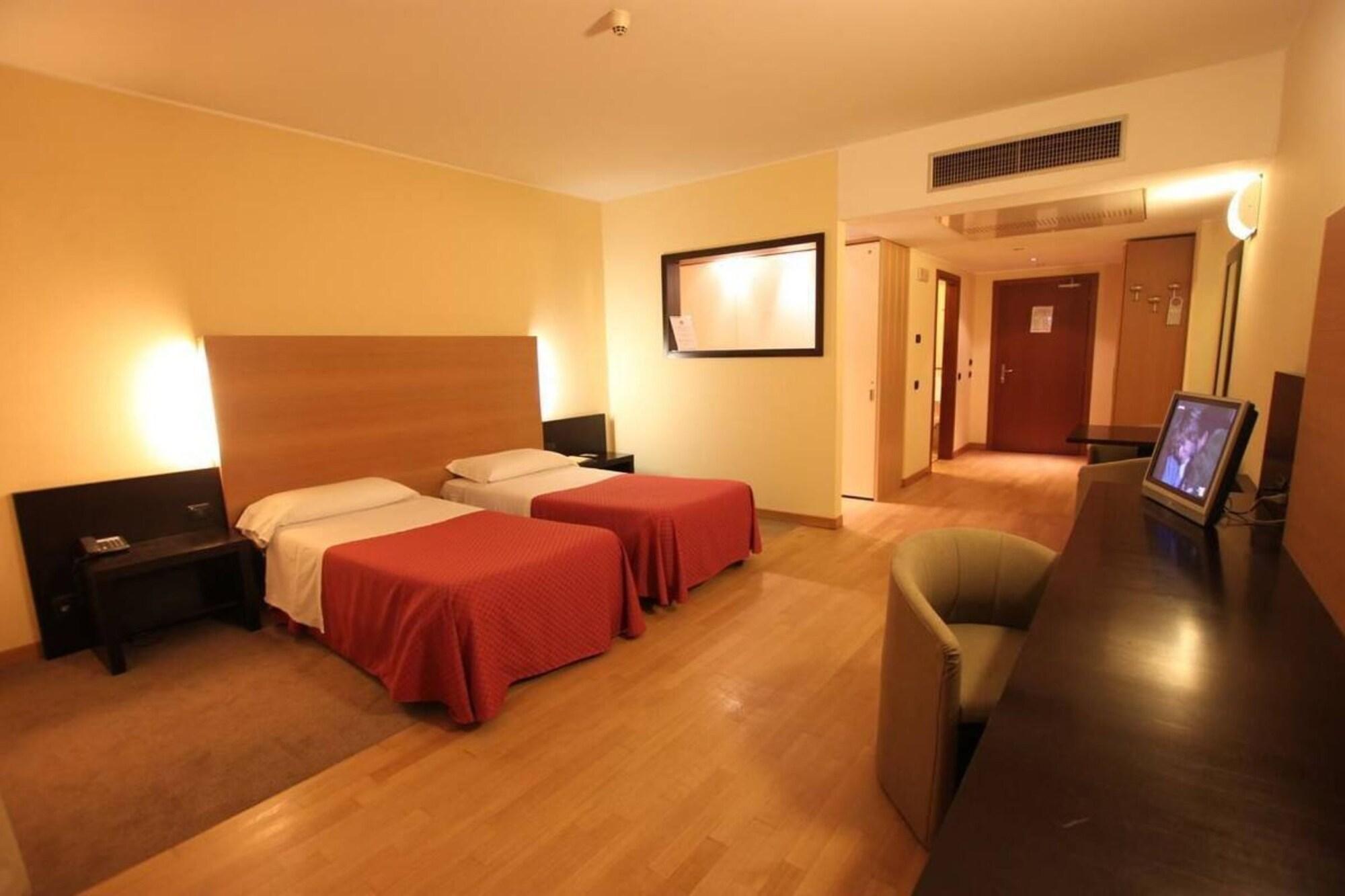 Hotel Golf 4*